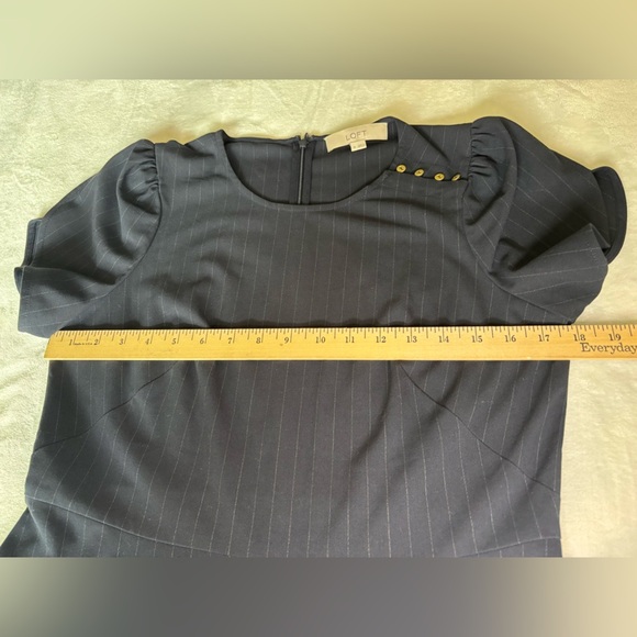 LOFT Mini Dress Size 6 Short Sleeves Dark Blue - Picture 5 of 13